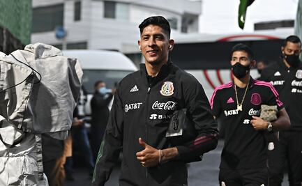 Edson Álvarez provoca a la afición: 'Están sentados en casa'