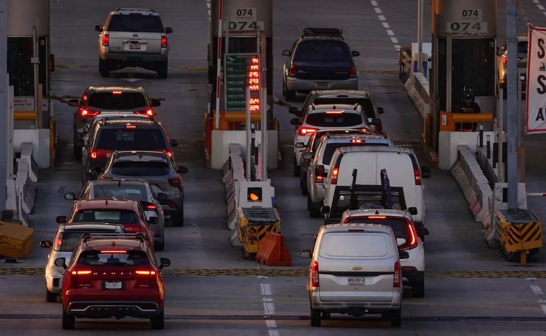 Aspectos de la caseta de la autopista México-Cuernavaca durante el pasado Jueves Santo. Foto: Rogelio Morales/ Cuartoscuro