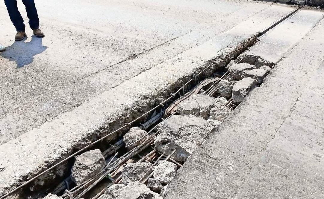 La estructura del puente requiere una revisión técnica exhaustiva, declaró la edil Juana Carillo. Foto: Especial