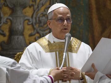 Papa León XIV celebra primera misa de su pontificado; denuncia declive de la fe en favor del "dinero" o el "poder"