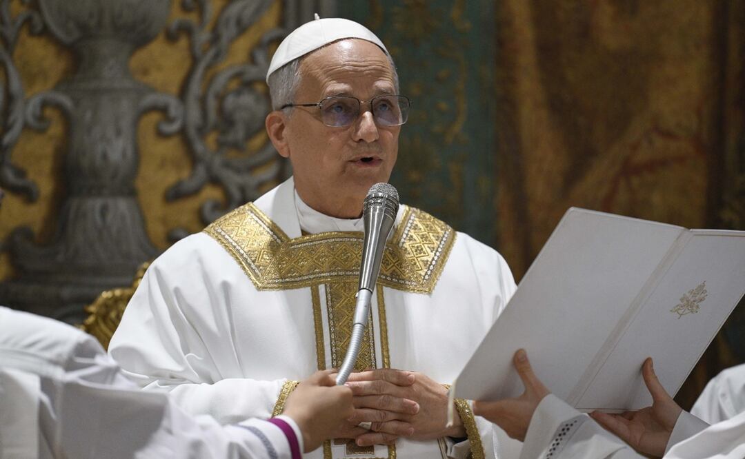 El papa León XIV celebró en la Capilla Sixtina la primera misa de su pontificado. Foto: EFE