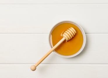 Mascarillas de miel para luchar con el acné que no conocías