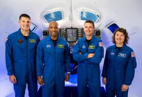 Astronautas que orbitaron la Luna con Artemis II se retiran de los vuelos espaciales; capacitarán a personal para nuevos lanzamientos