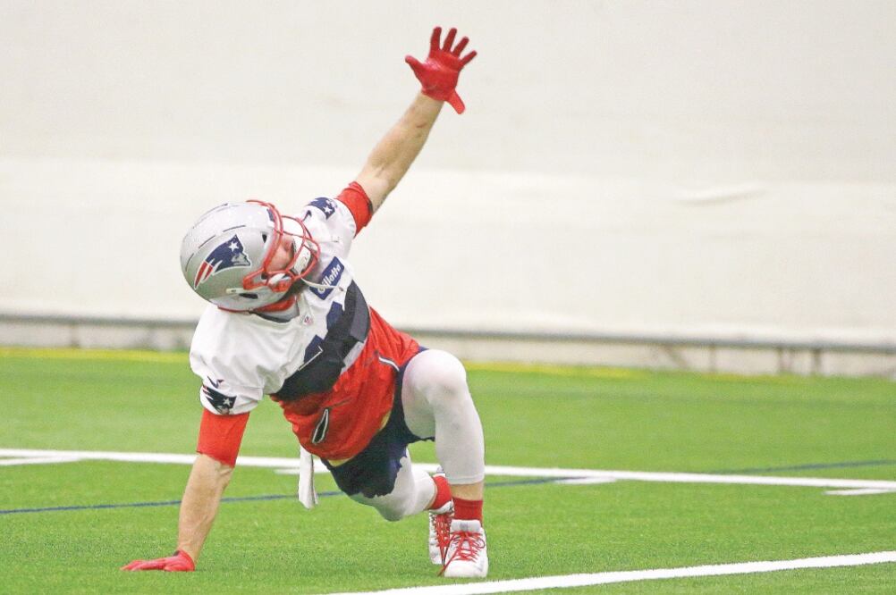 El receptor de Nueva Inglaterra elogió al coach de Los Ángeles. Foto: STEVEN SENNE. AP