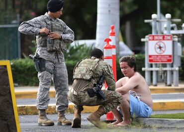Marinero mata a 2 y se dispara tras atacar base militar de Pearl Harbor