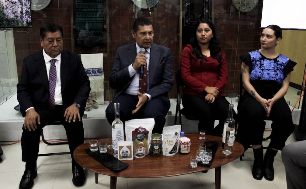 El gobernador de Puebla, Alejandro Armenta, durante la Presentación de Obra Pública Estatal y Donación de Insumos de Pemex este miércoles 20 de agosto de 2025. Foto: Fernanda Zamora/ EL UNIVERSAL