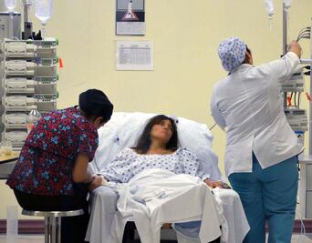 Presentan fiebre puerperal el 12% de mujeres que tuvieron un parto: especialista