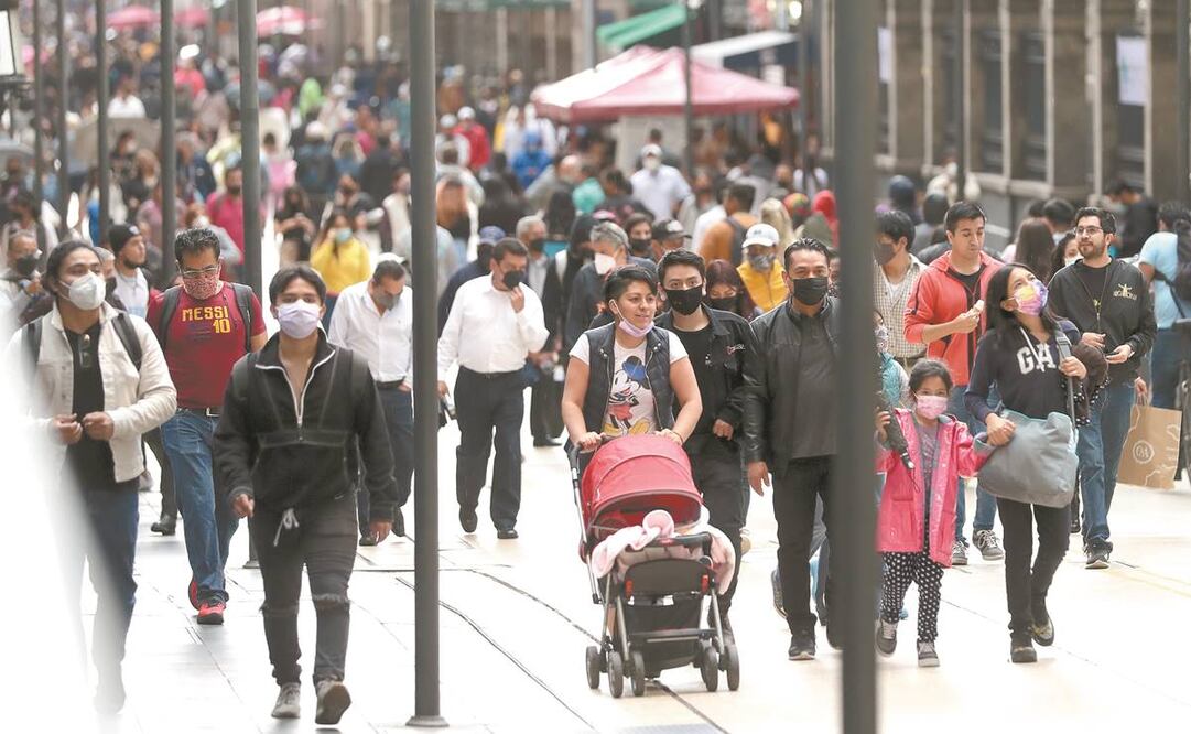 Especialistas consideran que la reactivación económica es otro factor para más casos de Covid. Piden reforzar las medidas sanitarias. Foto: Archivo/ EL UNIVERSAL.