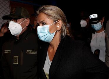 Fiscalía de Bolivia pide 6 meses de detención contra expresidenta Jeanine Áñez