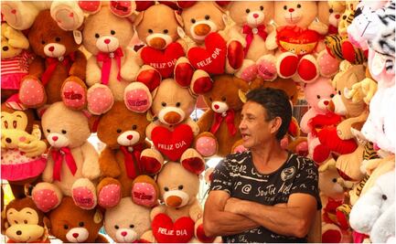 Día del Amor y la Amistad dejará derrama económica de más de 2 mil mdp, estima Sedeco; se beneficiarán 75 mil comercios en CDMX