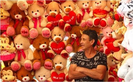 Día del Amor y la Amistad dejará derrama económica de más de 2 mil mdp, estima Sedeco; se beneficiarán 75 mil comercios en CDMX