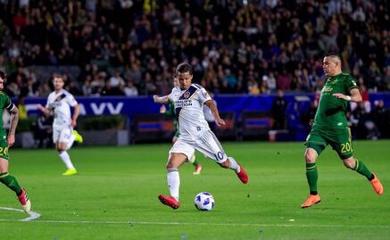 Aficionados del Galaxy abuchean a Giovani Dos Santos