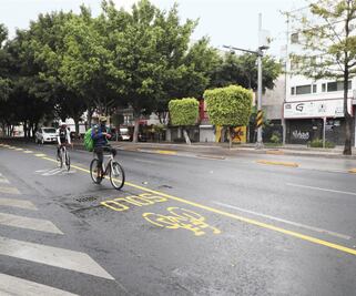 CDMX habilita dos ciclovías emergentes en el Metrobús