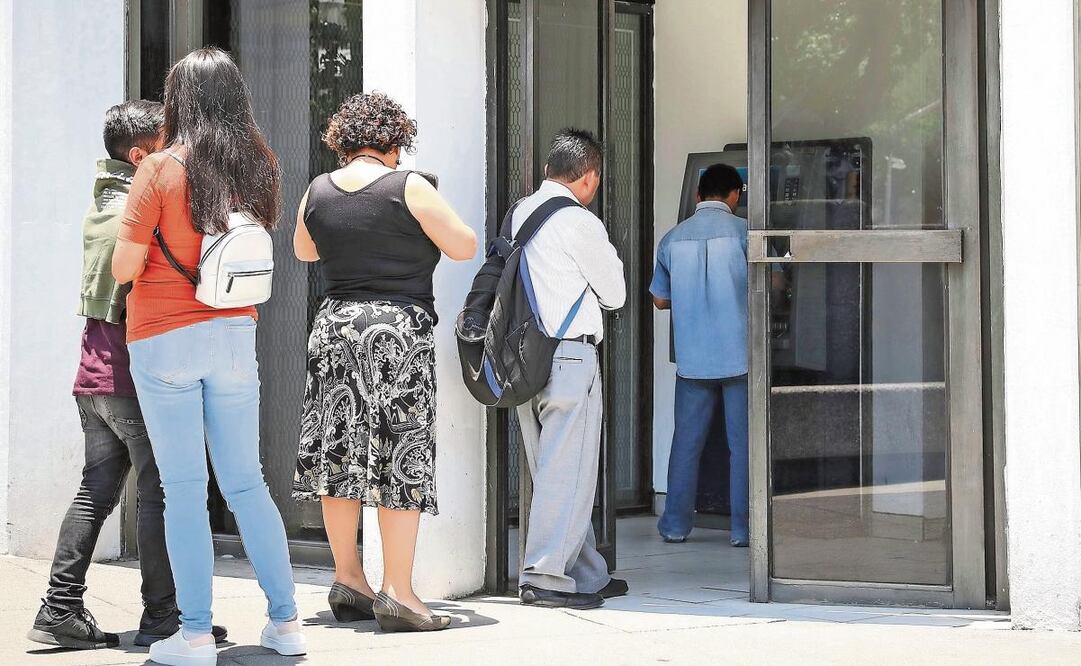 El desempeño de las instituciones bancarias del país se da en un entorno de desaceleración económica. Foto: Archivo / El Universal