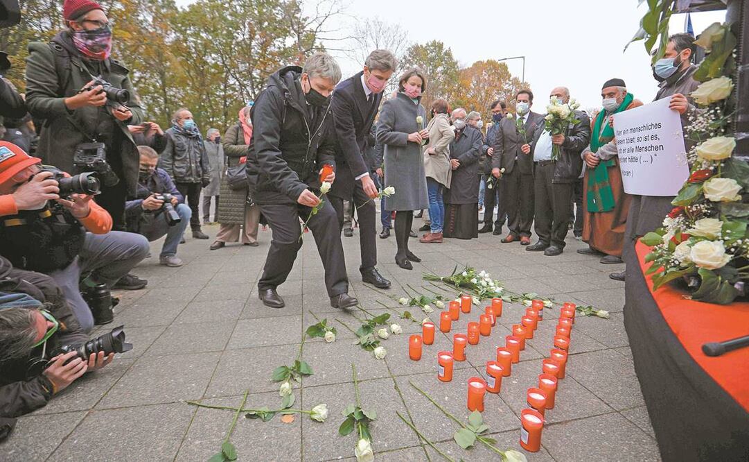 Vigilia en honor a las víctimas del atentado en Austria. Foto: Somer Messinger. AFP