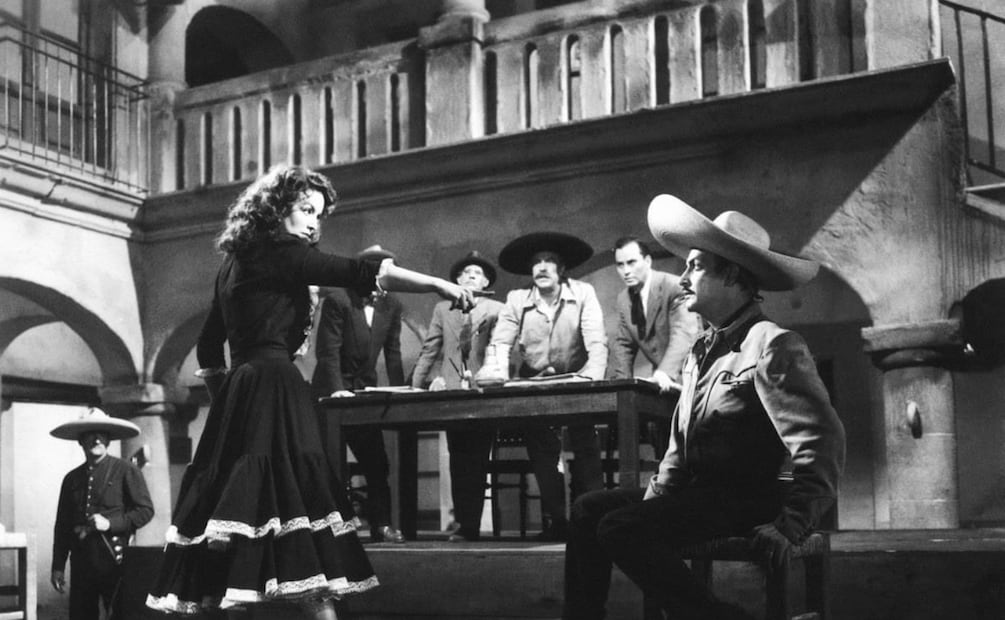 Escena de "El rapto", la última película de Jorge Negrete en la que actuó con su entonces esposa María Félix.