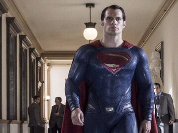 ¡Que siempre no!, Henry Cavill queda fuera de DC y no volverá como Superman