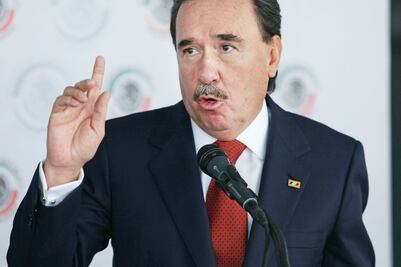 Gamboa da visto bueno a ex director de la CFE