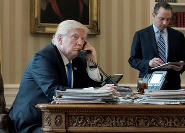 Demócratas buscan acceder a llamadas entre Trump y Putin tras caso Ucrania