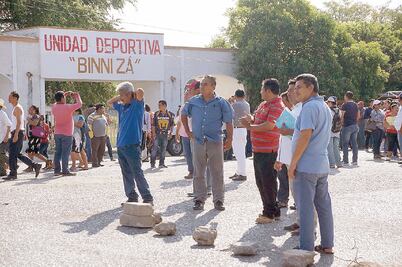 Bloquea CNTE entrega de aulas móviles a primaria