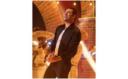 Carlos Rivera, Emmanuel y Mijares arman posada en la televisión