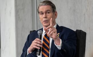 Aranceles del 15% comenzarán esta semana, afirma secretario del Tesoro de EU; prevé que en 5 meses vuelvan los anulados por la Corte