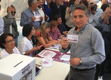 Manuel Negrete se deslinda del grupo político de Mauricio Toledo