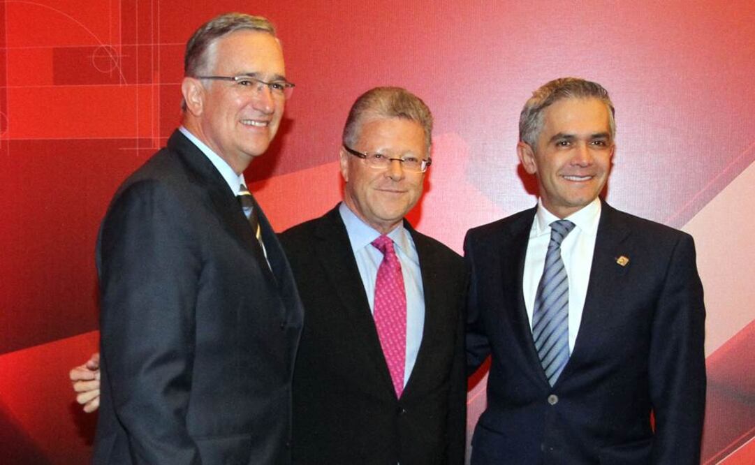 Ricardo Salinas Pliego, Sergio Sarmiento y Miguel Ángel Mancera (Foto: CARLOS MEJÍA / EL UNIVERSAL)
