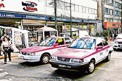 Taxistas de AICM rechazan modernización de taxímetros