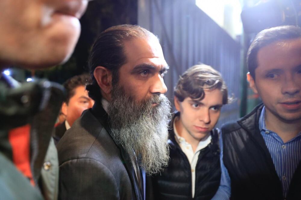 ¡Ya estoy libre... agárrense!, celebra Guillermo Padrés