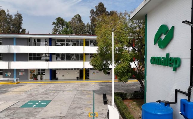 Destinan 37.5 mdp para mejora de planteles del Conalep en CDMX; renuevan aulas tecnología y seguridad