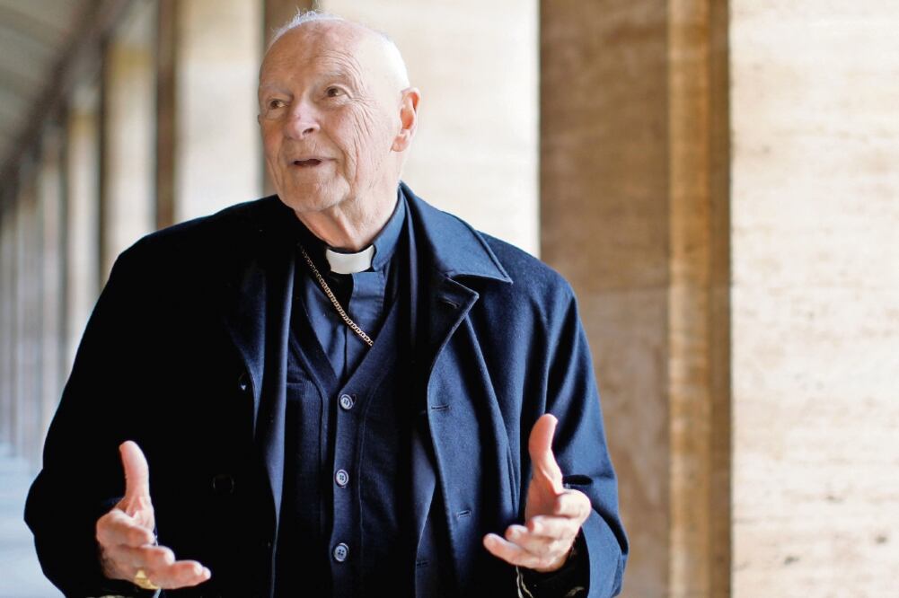 Expectativa . A la espera de su proceso en el Vaticano, que podría apartarlo de la Iglesia, McCarrick aún es sacerdote. (ALESSANDRO BIANCHI. REUTERS)