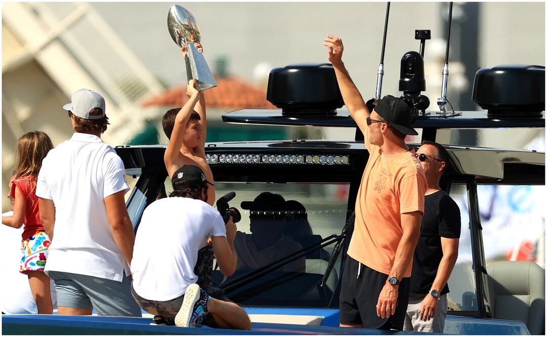 Tom Brady se vuelve viral por festejar "borracho" en Tampa Bay