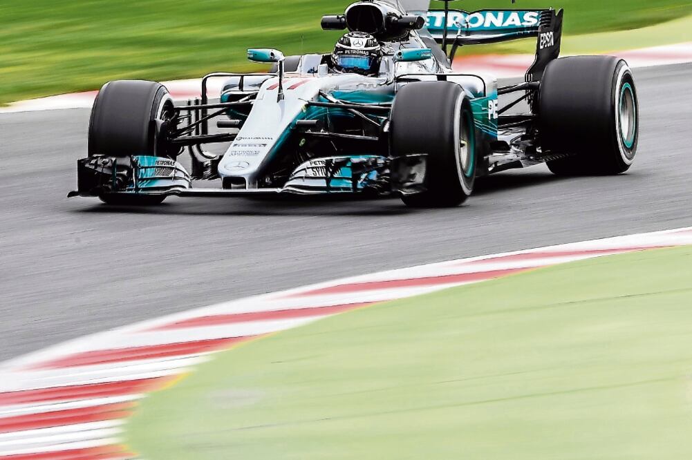 El finlandés Valtteri Bottas paró el reloj en 1:19.310 minutos (JOSEP LAGO. AFP)