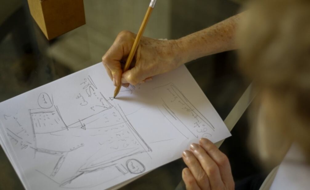 Modelo casi octagenaria busca sacar de las sombras a la tercera edad