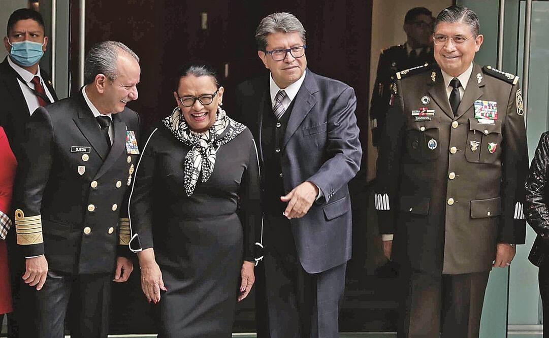 La senadora Lilly Téllez acusó al general Sandoval de doble cara y de ser el verdadero autor intelectual de reformas, con lo que la comparecencia de la secretaria de Seguridad, Rosa Icela Rodríguez, pasó a segundo plano.