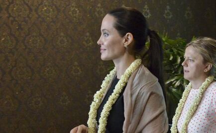Angelina Jolie visita el Parlamento birmano