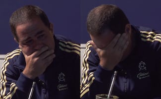 André Jardine rompe en llanto al ver un emotivo video con mensajes de jugadores del América 