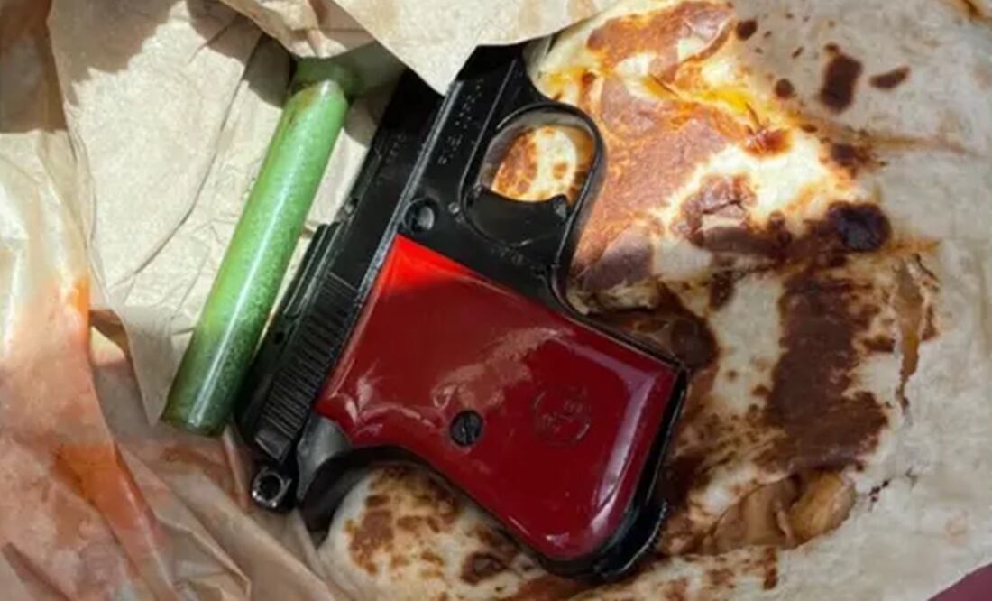 Devin P. Mitchell dobló el arma en la quesadilla cuando la policía en Picayune lo detuvo a él y a su conductor por una infracción de tránsito. Foto: Fox News