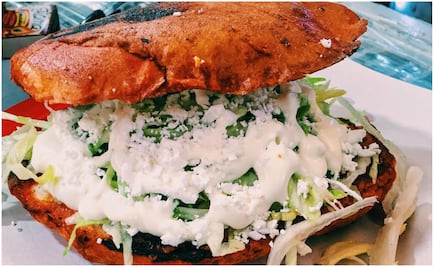 ¡Antojo garnachero! Comete un rico pambazo en la CDMX