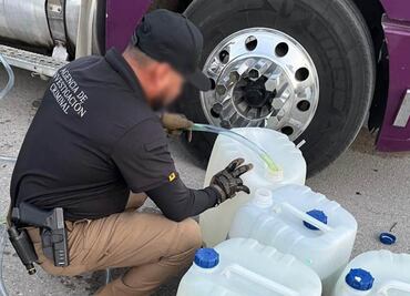 Caen dos por transportar drogas en Durango y Coahuila; incautan 250 litros de heroína líquida y 47 kilos de metanfetamina