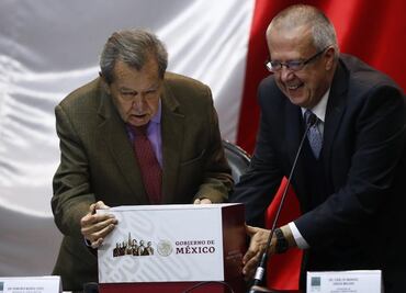 AMLO busca gasto de 5.7 billones de pesos para 2019