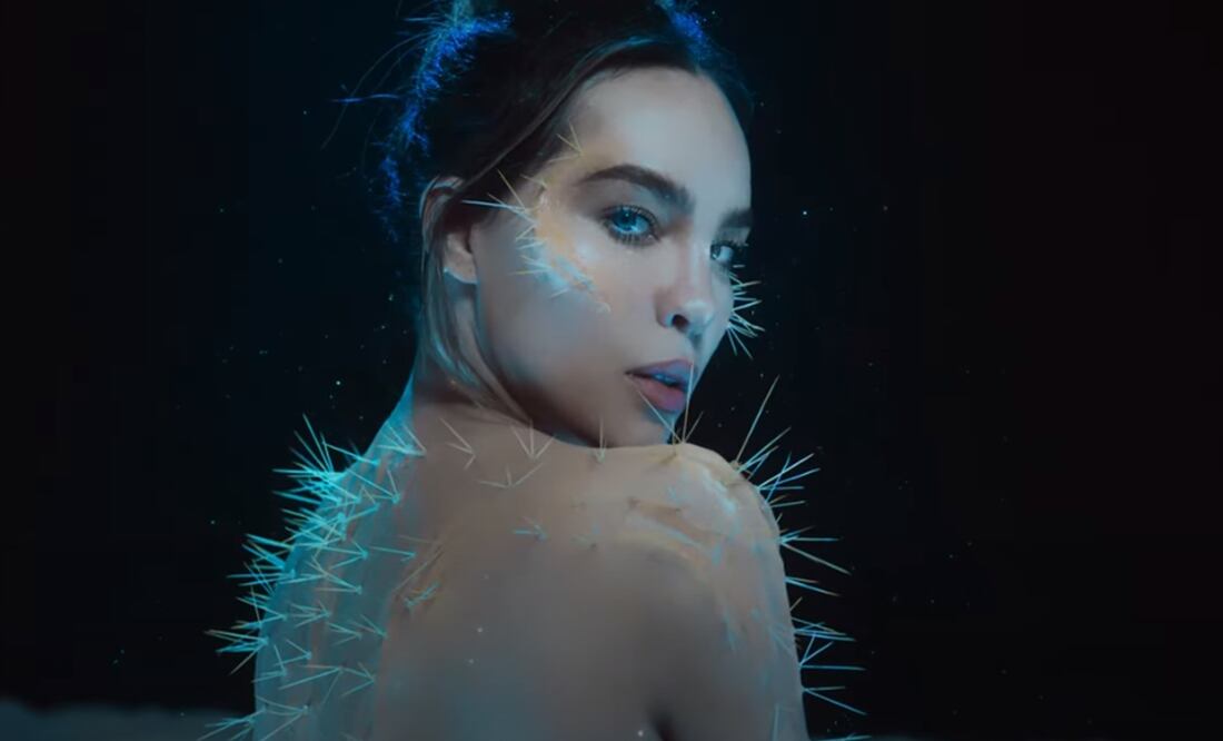 La cantante estrenó "Cactus", tema en el que habla de su relación con Christian Nodal. Foto: Captura de pantalla