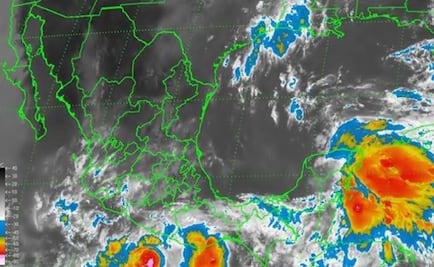 'Carlos' becomes a category one hurricane