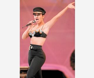 Vive la fuerza latina de Selena