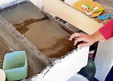 Regresa el agua al Centro, pero turbia y de color café