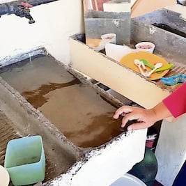 Regresa el agua al Centro, pero turbia y de color café