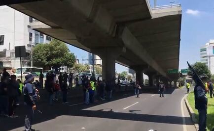 Policías federales bloquean Periférico Sur en protesta contra Guardia Nacional