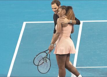 Federer pide una fusión entre el tenis masculino y femenino