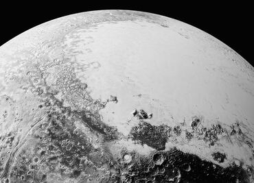 Nuevas imágenes de la "compleja" estructura de Plutón